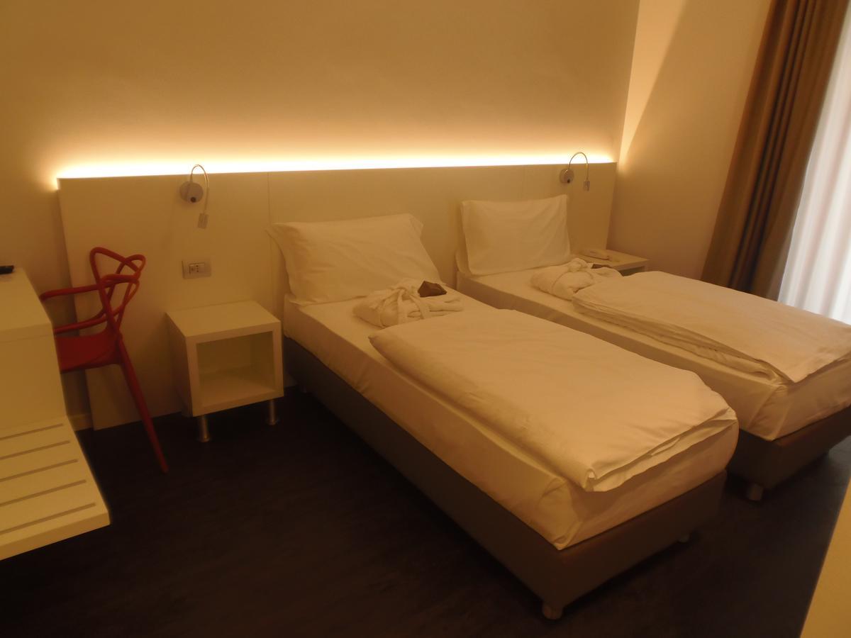 Albergo Dongo Εξωτερικό φωτογραφία
